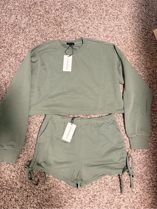 Cotton Candy Pants - Olive Green Cropped Sweatshirt & Drawstring Shorts Set